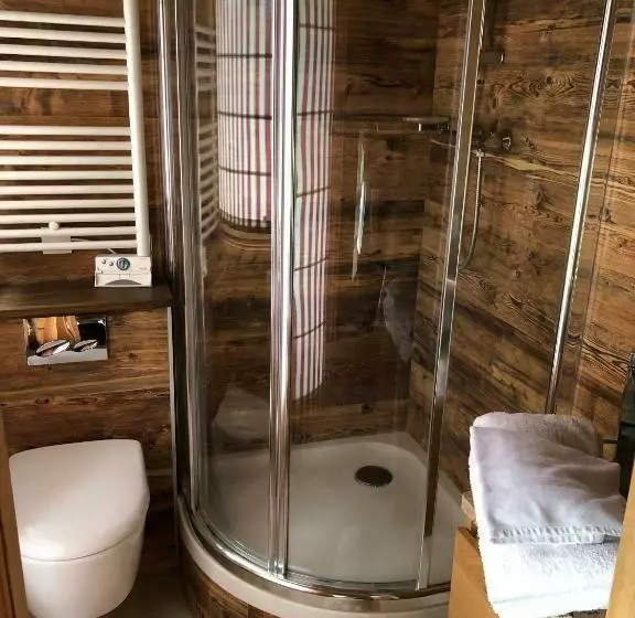 Chalets De Julie