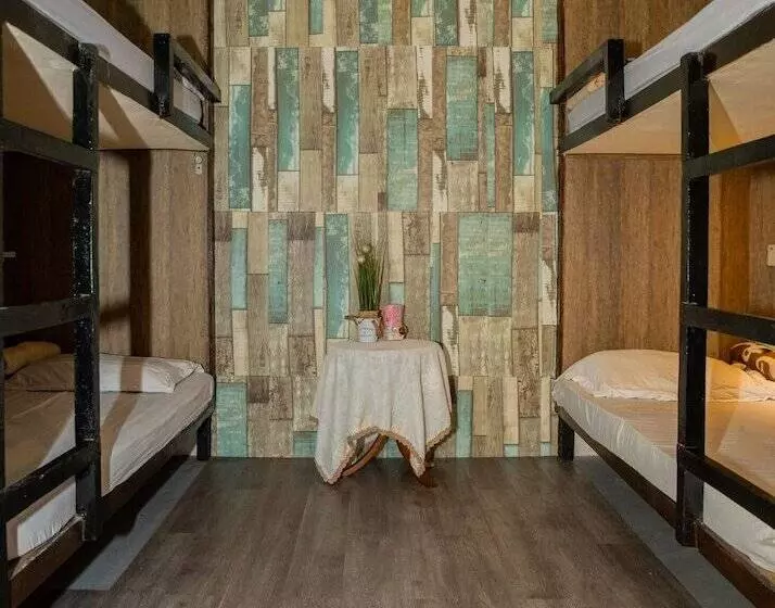 Eb 2 Hostel