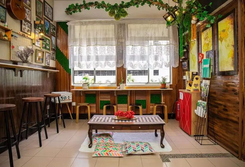Eb 2 Hostel