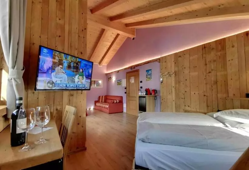 هتل Agriturismo La Poina