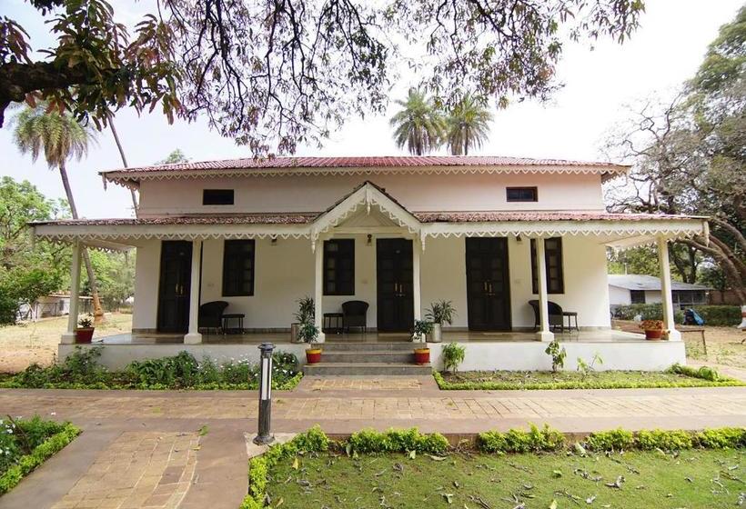 בית מלון כפרי Mpt Amaltas