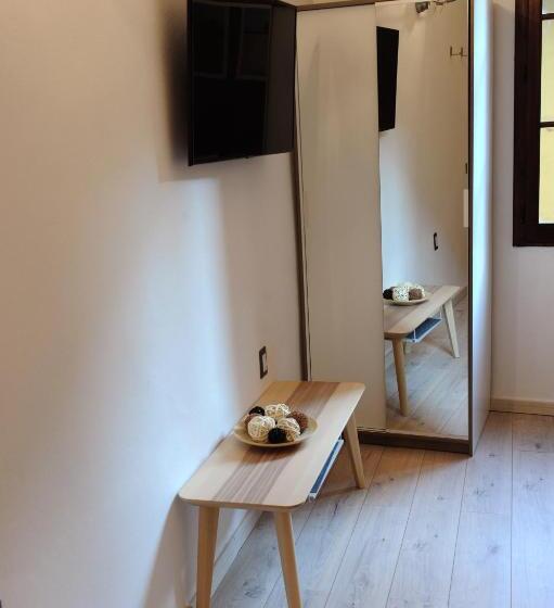 پانسیون Domus Plaza