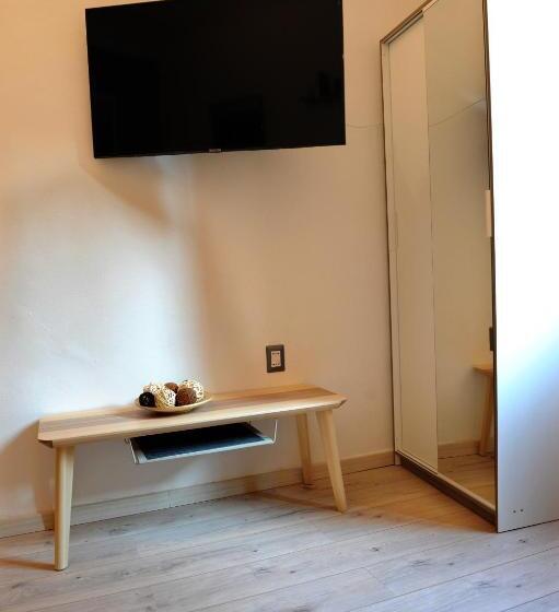 پانسیون Domus Plaza