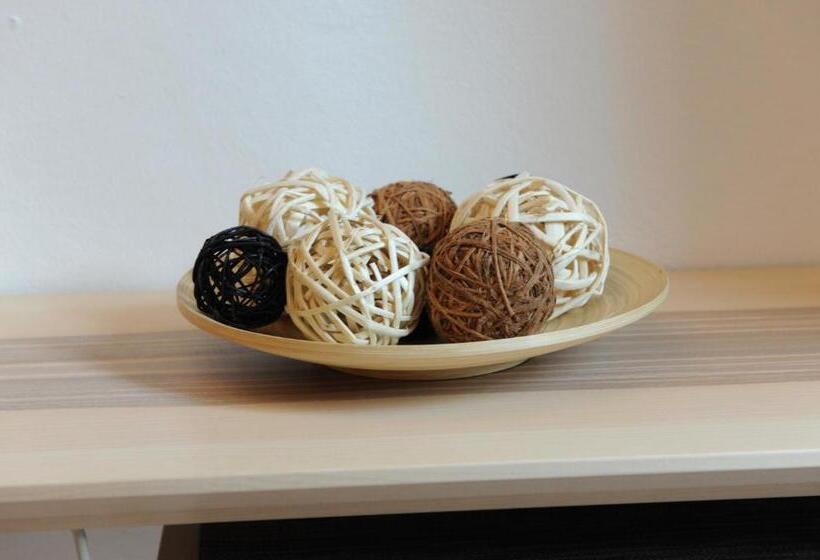 پانسیون Domus Plaza