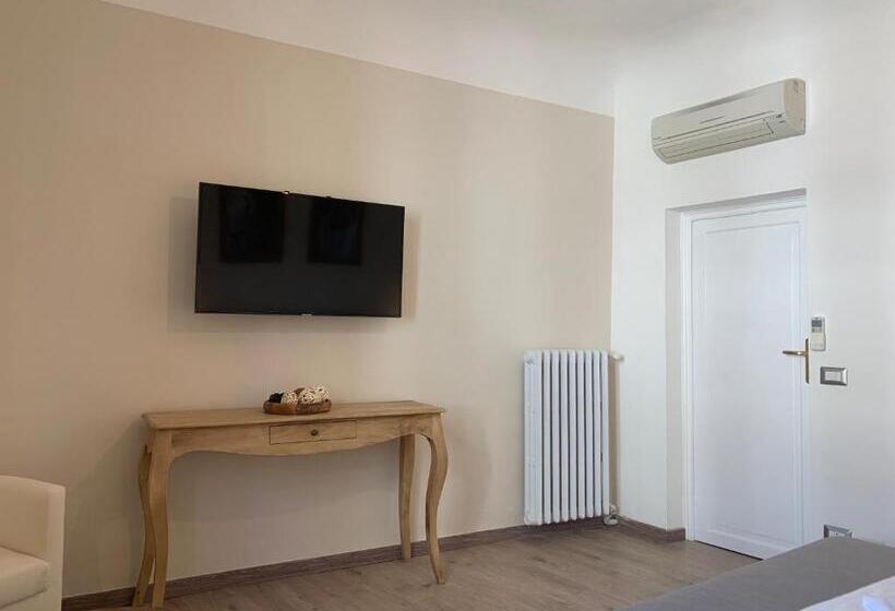 پانسیون Domus Plaza