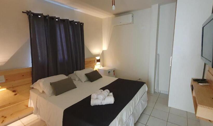 پانسیون Pousada Aratu