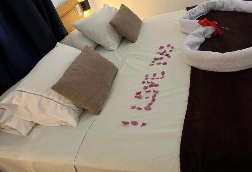 پانسیون Pousada Aratu