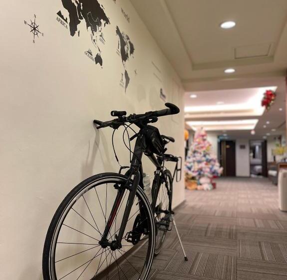 هاستل Jung Shin