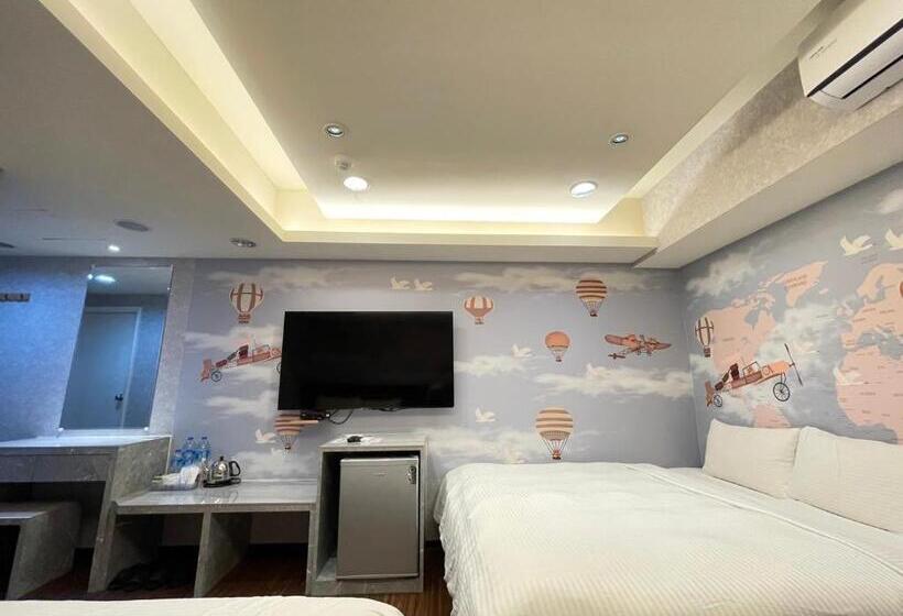 هاستل Jung Shin