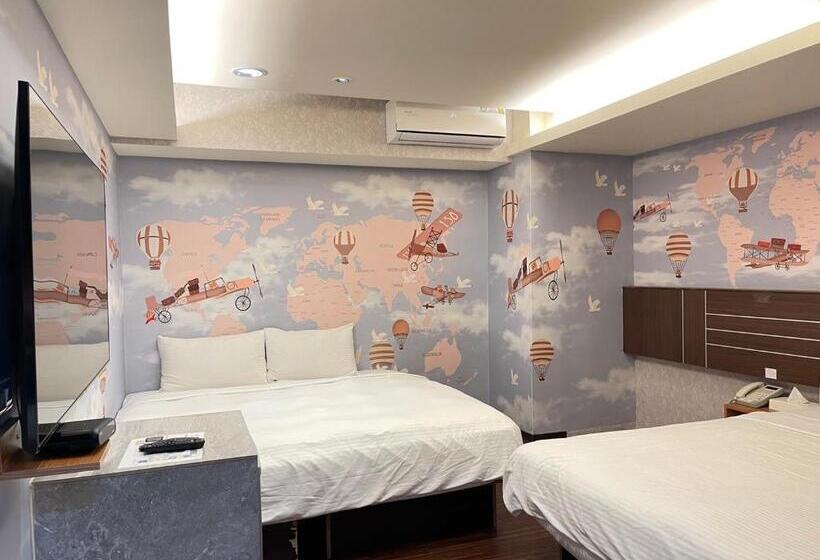 هاستل Jung Shin