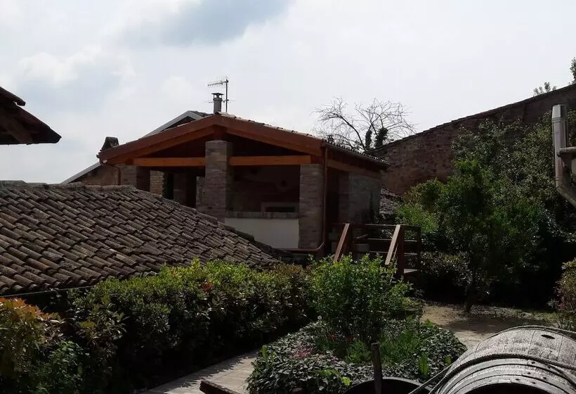 Hotelli Albergo Diffuso Belvedere