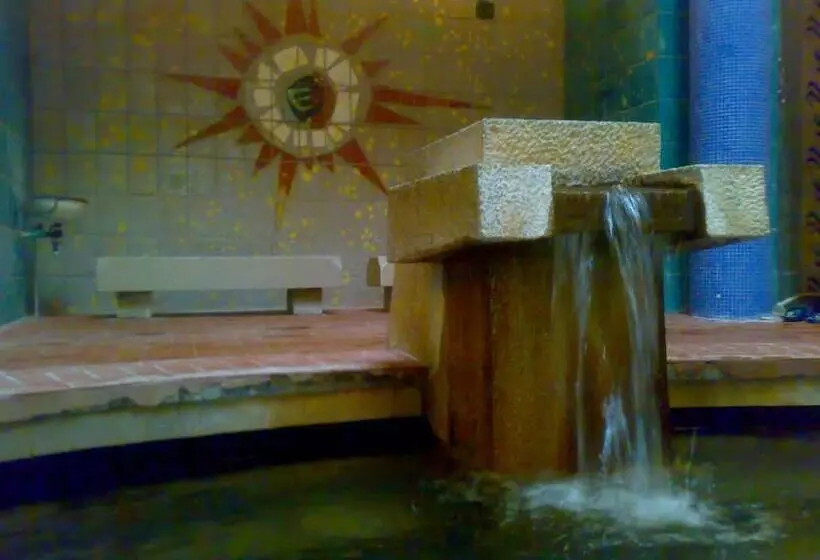 پانسیون Karikatúra Vendégház