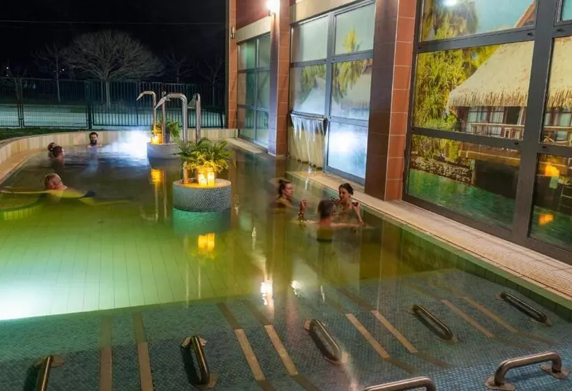 پانسیون Karikatúra Vendégház