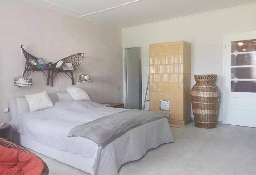 پانسیون Karikatúra Vendégház