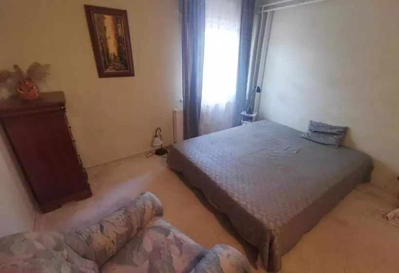 پانسیون Karikatúra Vendégház