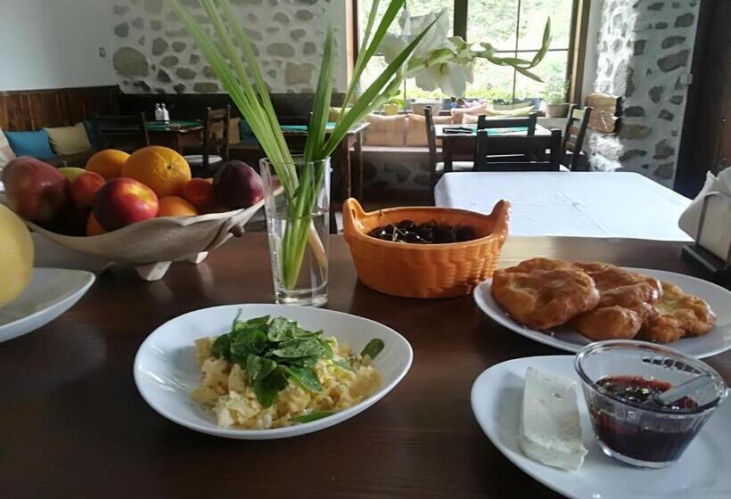 펜션 Manoleva House