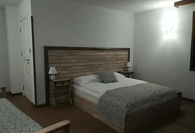 펜션 Manoleva House