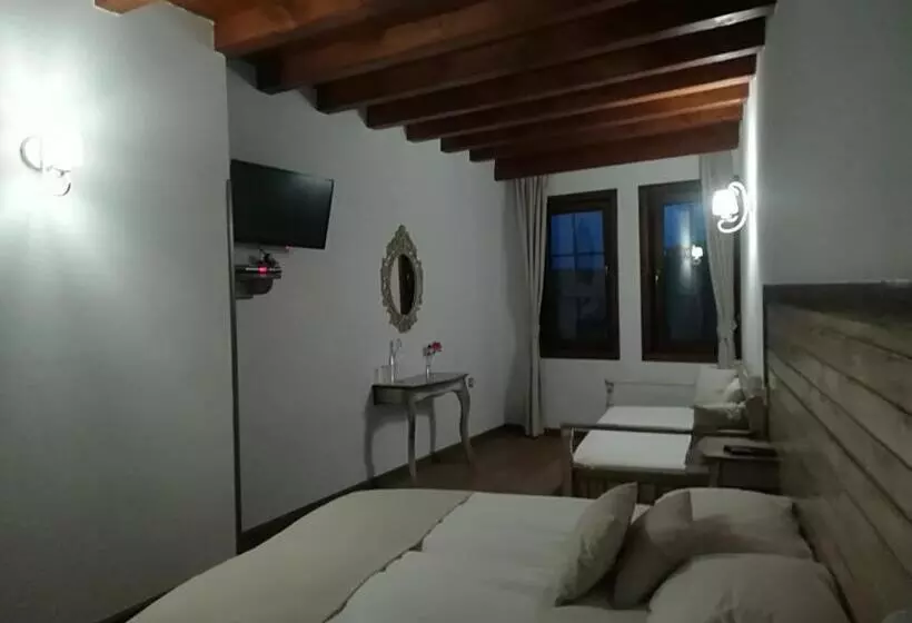 ペンション Manoleva House
