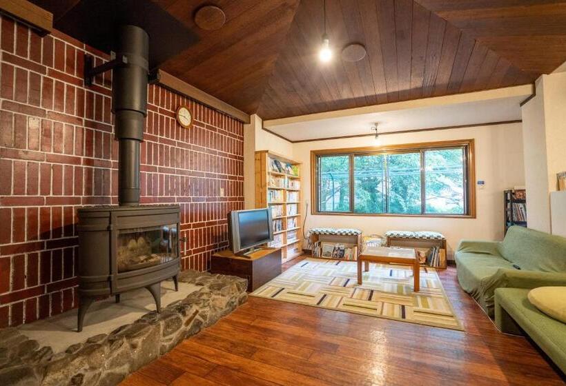 Pensió Sounkyo Hostel