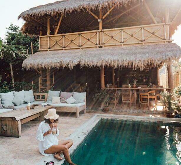 리조트 Flowers & Fire Yoga Garden