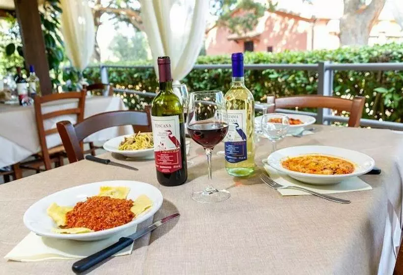 ホテル Agriturismo Fusini