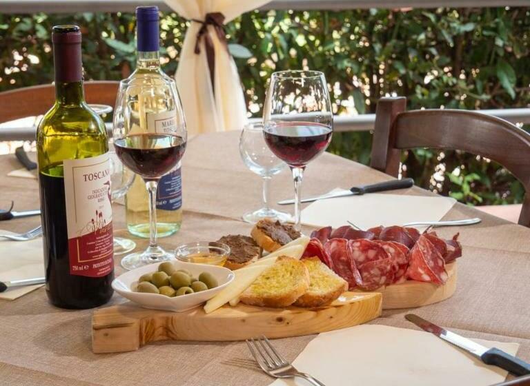 בית מלון כפרי Agriturismo Fusini