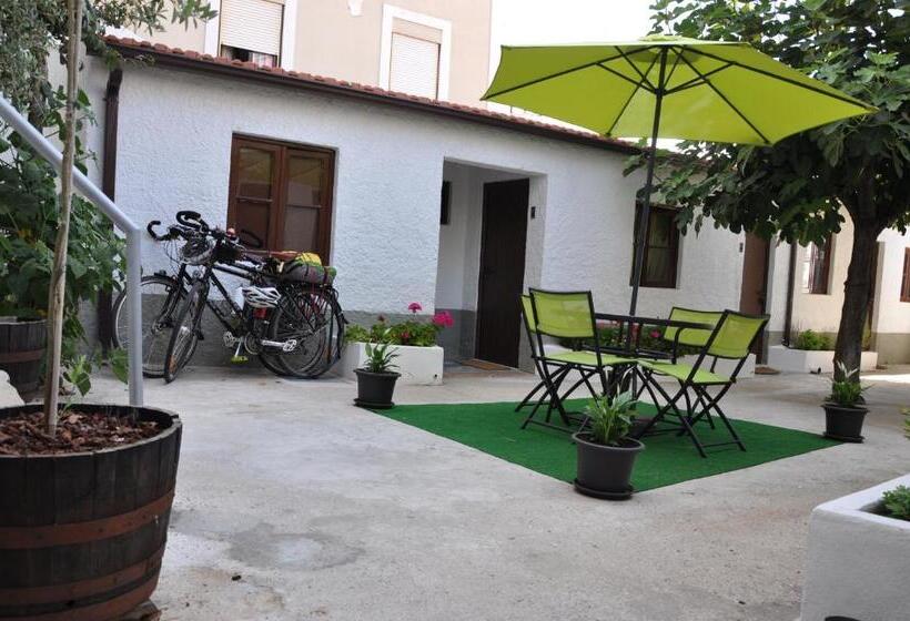 بنسيون Alojamento Local Duarte's