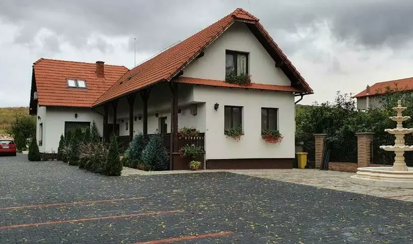ペンション Casa Cu Pridvor