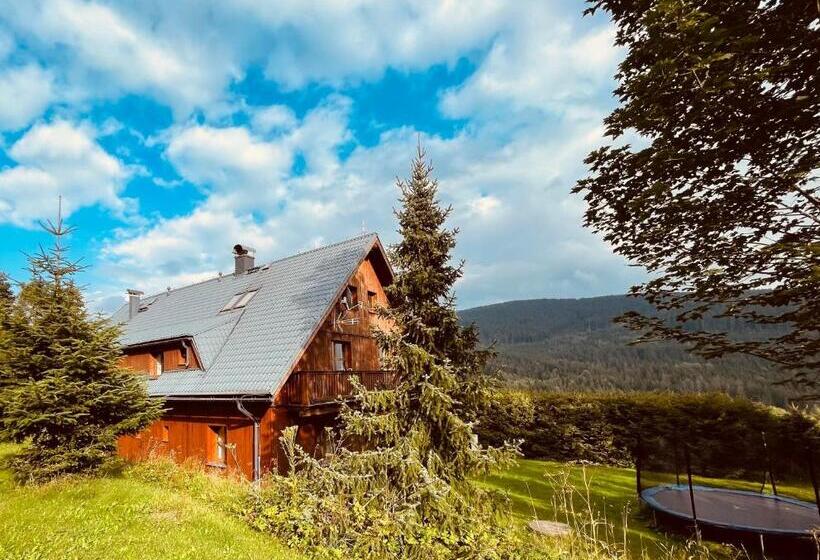 פנסיון Chata Boubín