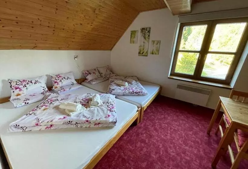 Majatalo Chata Boubín