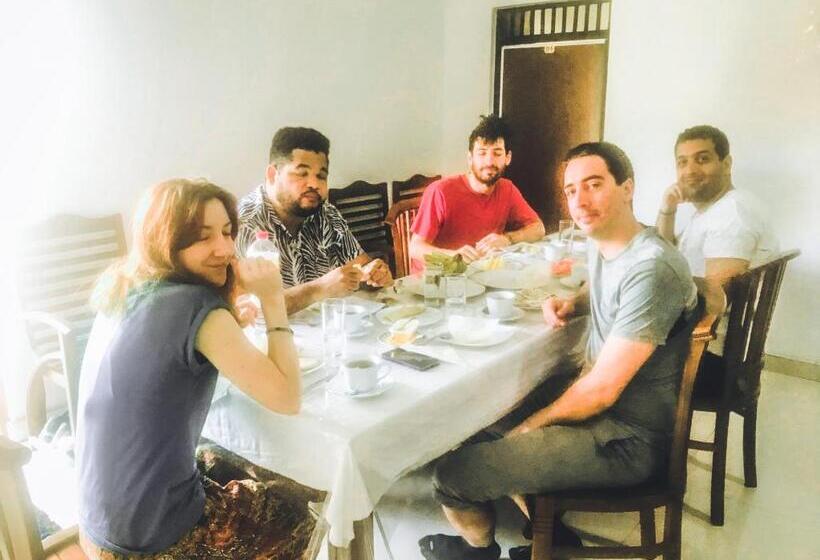 Panzió Dambulla Tourist Resort