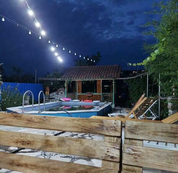 پانسیون Guest House Iura