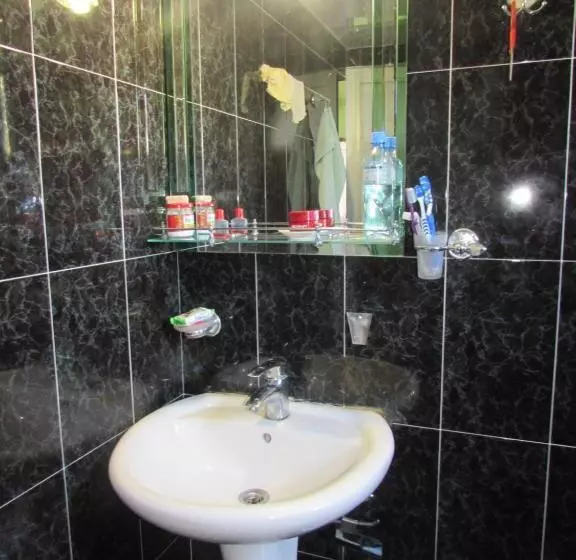 پانسیون Guest House Nadejda