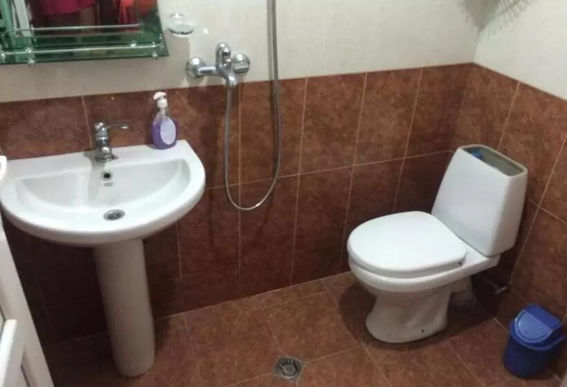 پانسیون Guest House Nadejda