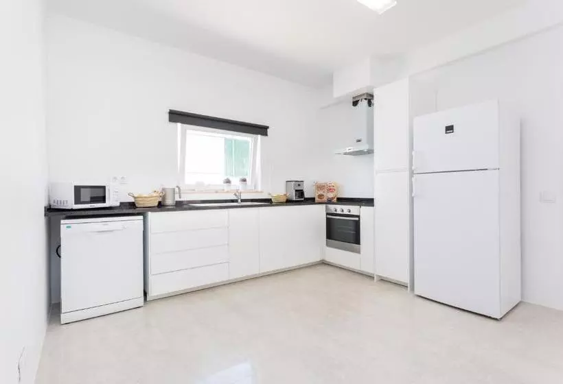 Pensão Guesthouse Our House