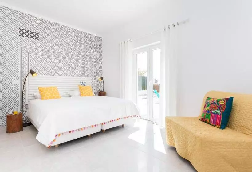 Pensão Guesthouse Our House