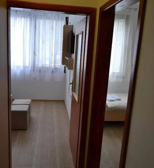پانسیون Guesthouse Ušće