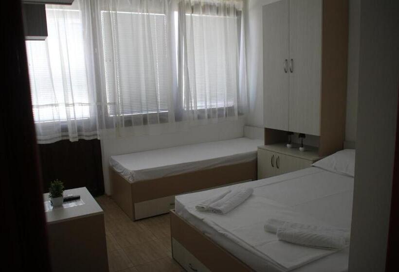 پانسیون Guesthouse Ušće