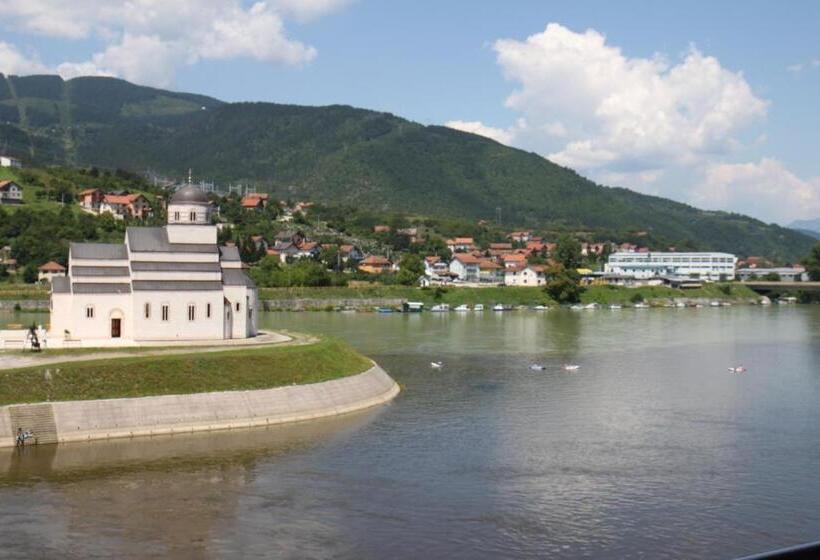 پانسیون Guesthouse Ušće