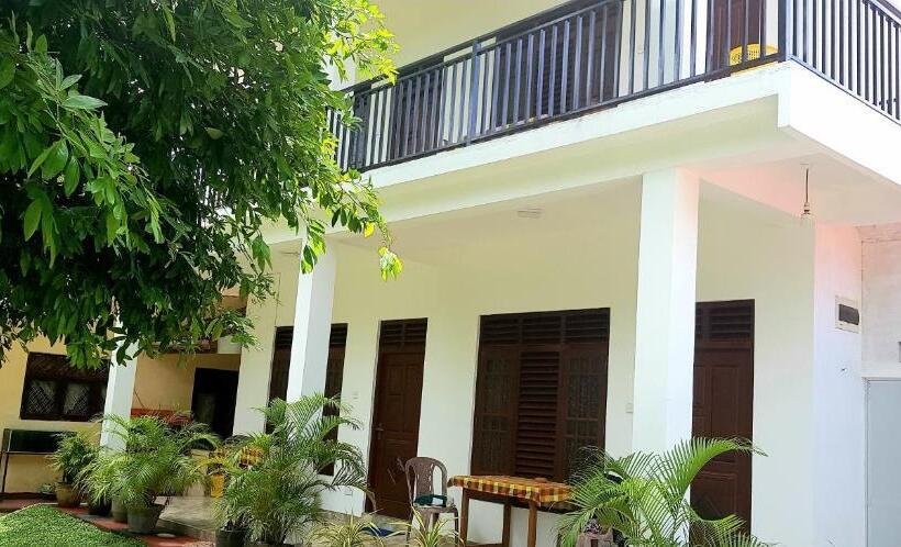 ペンション Kushan Guest