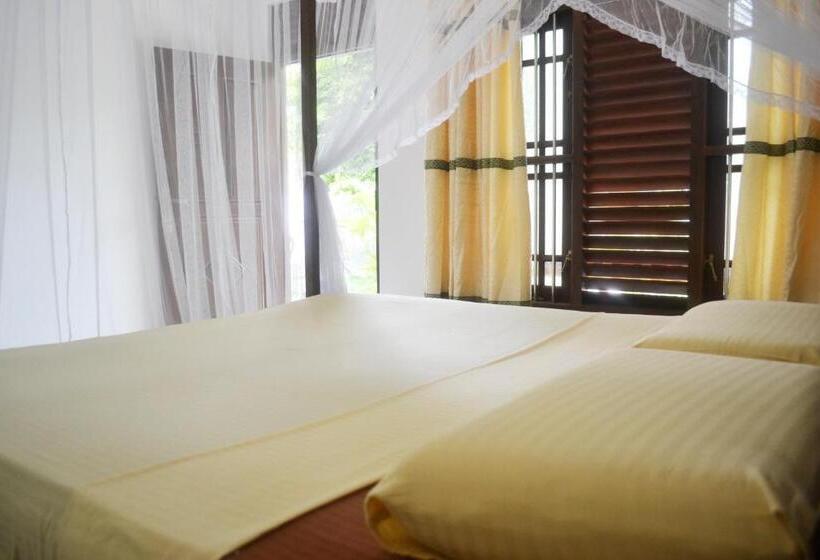 ペンション Kushan Guest