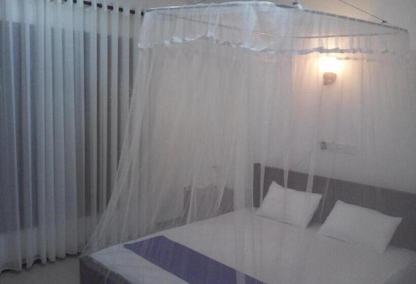 ペンション Kushan Guest