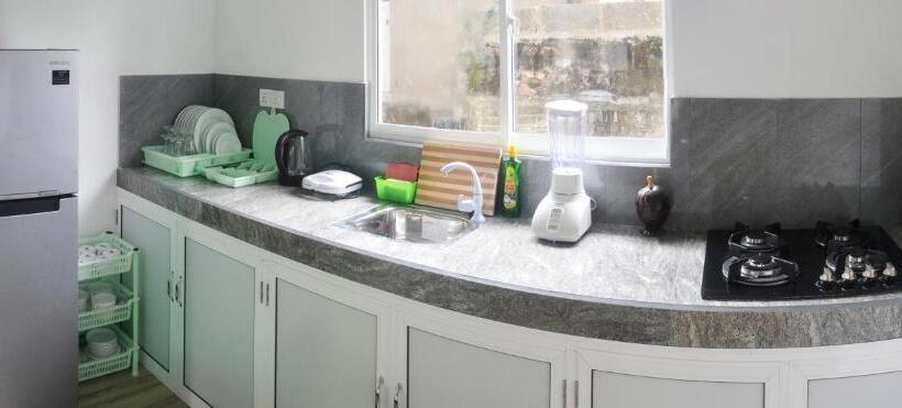 ペンション Kushan Guest