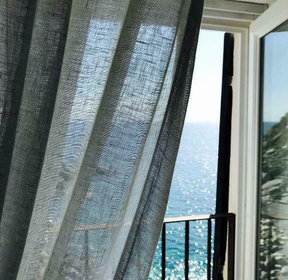 Пансион La Polena Camere Vernazza   Suite Vista Mare