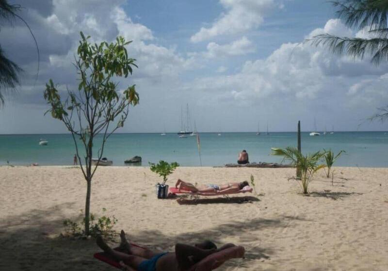 פנסיון Naiyang Seaview Place Resort