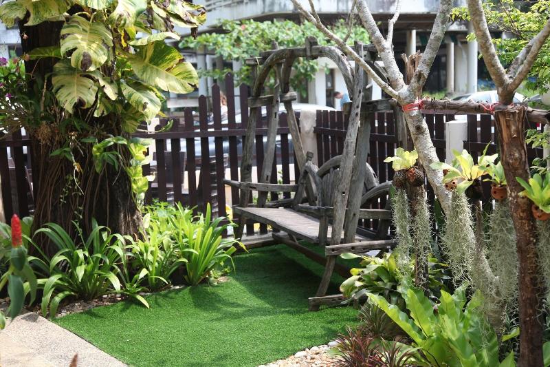 פנסיון Naiyang Seaview Place Resort