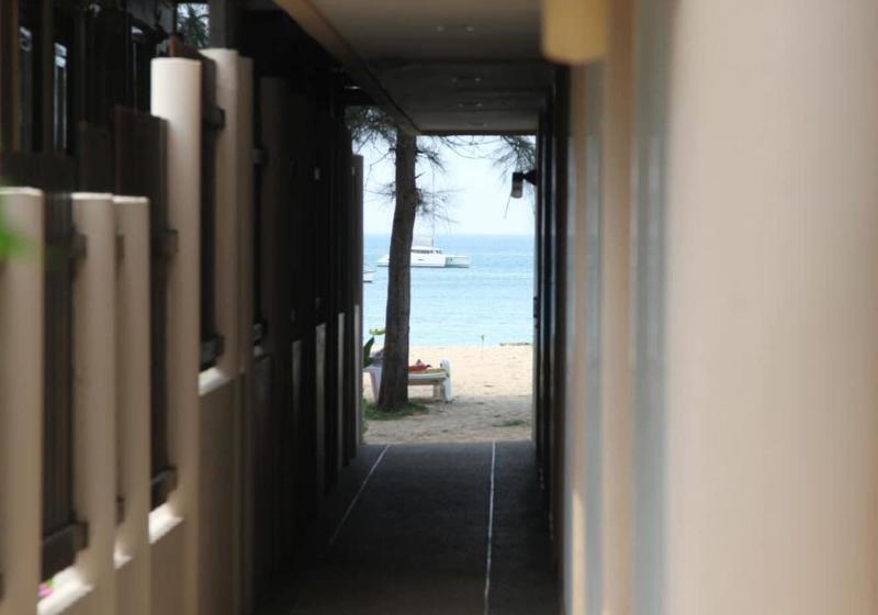 פנסיון Naiyang Seaview Place Resort