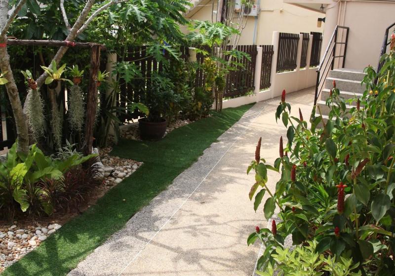 פנסיון Naiyang Seaview Place Resort