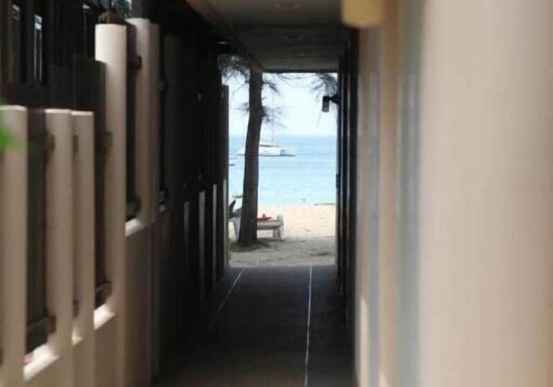 פנסיון Naiyang Seaview Place Resort