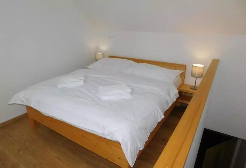 Majatalo Penzion Eden